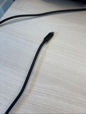USB-C Charging/Data Cable in Black